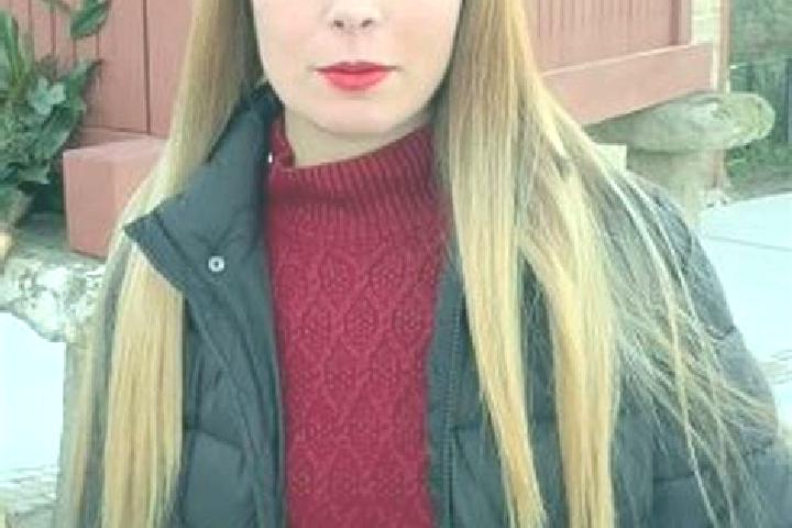Lily, 20 — Escort in Taboadela, Spain