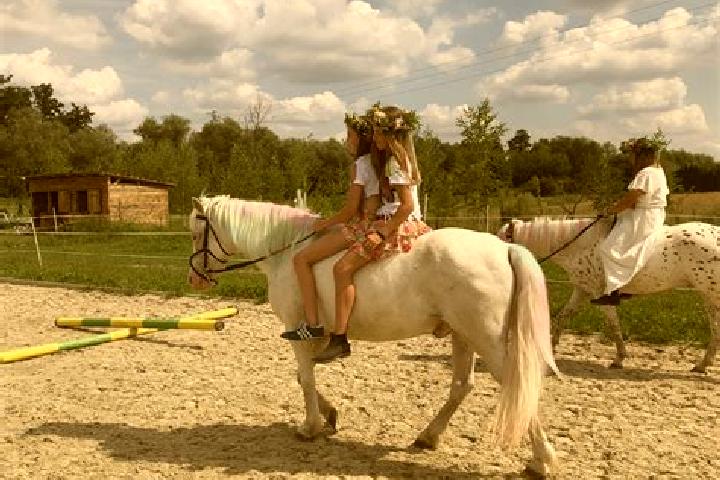 Lily, 20 — Escort in Wola Zabierzowska, Poland