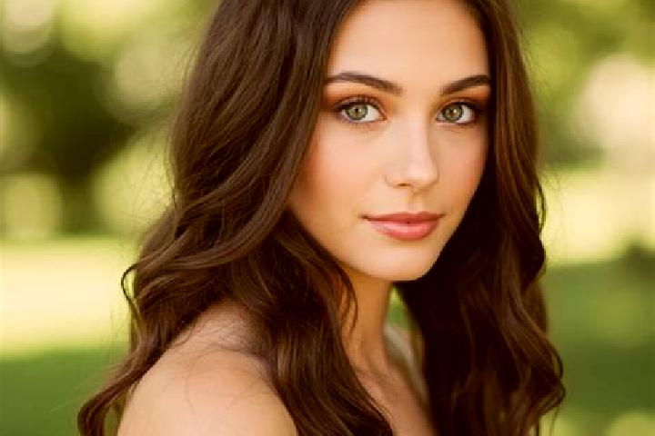 Lily, 21, a black hazel-eyed slavic companion based in Muzeng. Offering GFE, Roleplay, 69. Available for incall and outcall, day and evening dates.