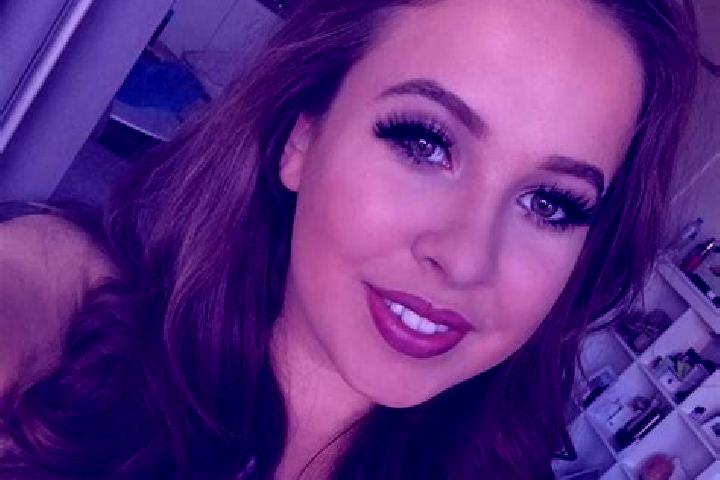 Lily, 21, a dark blonde amber-eyed mediterranean companion based in Dovercourt-Wallace Emerson-Junction. Offering Travel Companion, Erotic Massage, BDSM. Ava...