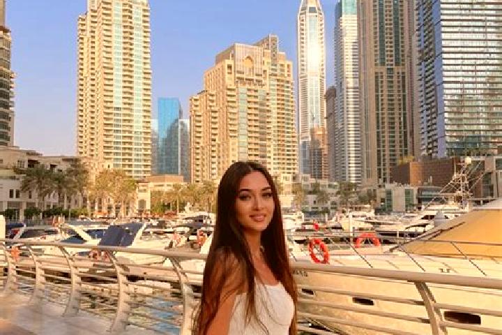 Lily, 21 — Escort in Alamadi, India