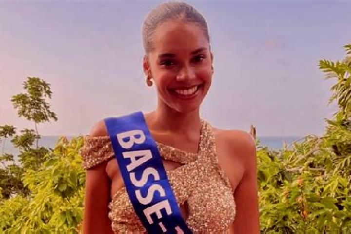 Lily, 21 — Escort in Gaillefontaine, France