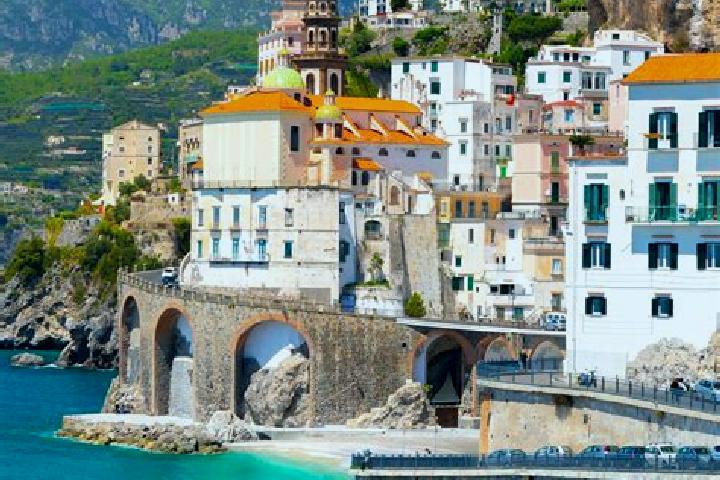 Lily, 21 — Escort in Nasino-Borgo, Italy