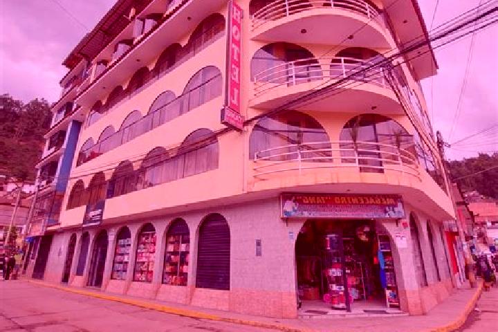 Lily, 21 — Escort in Pomachaca, Peru