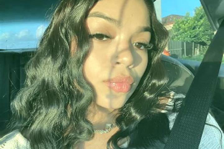Lily, 22, a black brown-eyed latina companion based in I kaupunginosa. Offering Tantra, Deep French Kissing, 69. Available for incall and outcall, overnight ...