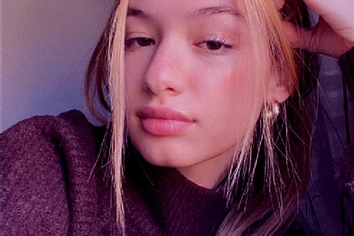 Lily, 22, a blonde brown-eyed latina companion based in Karancsbereny. Offering Striptease, Erotic Massage, Deep French Kissing. Available for incall and out...