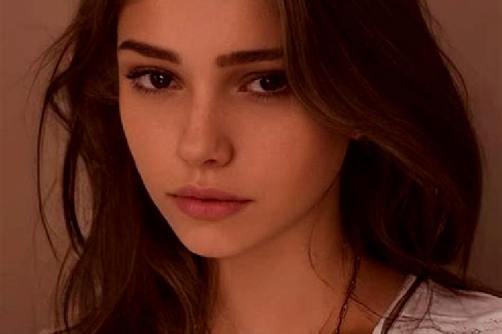 Lily, 22, a brunette brown-eyed slavic companion based in Niandian. Offering GFE, A-Level, Tantra. Available for incall and outcall, day and evening dates.