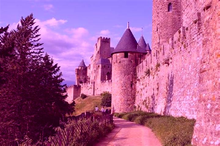 Lily, 22 — Escort in Conques-sur-Orbiel, France