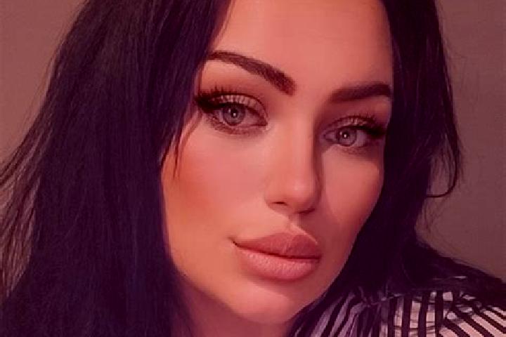 Lily, 22 — Escort in Gwoznica Gorna, Poland