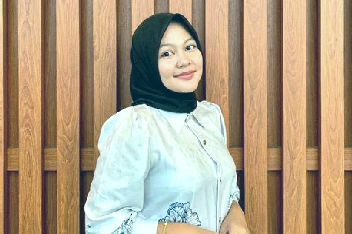 Lily, 22 — Escort in Ujung Gading, Indonesia