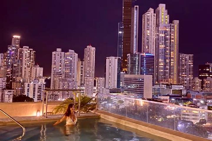 Lily, 22 — Escort in Valle Rico, Panama