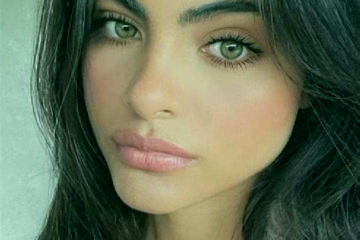Lily, 23, a brunette green-eyed caribbean companion based in Otok. Offering Domination, Girlfriend Experience, Massage, OWO. Available for incall and outcall...