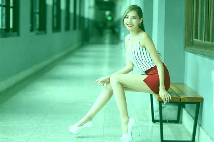 Lily, 23, a chestnut dark-eyed asian companion based in Maillat. Offering Overnight, BDSM, Travel Companion. Available for incall and outcall, overnight book...