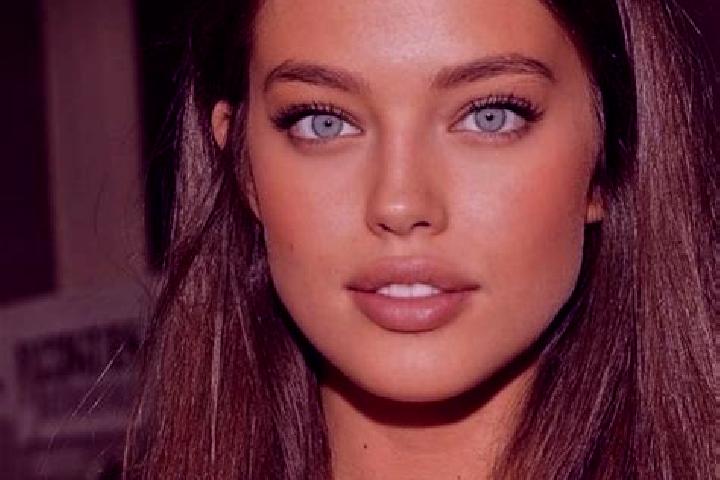 Lily, 23, a chestnut green-eyed caucasian companion based in Dorchester. Offering Deep French Kissing, Couples, Domination, Travel Companion. Available for i...