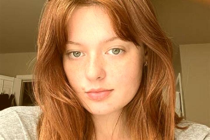 Lily, 23, a red grey-eyed mixed companion based in Frolois. Offering CIM, BDSM, 69, Prostate Massage. Available for incall and outcall, overnight bookings av...