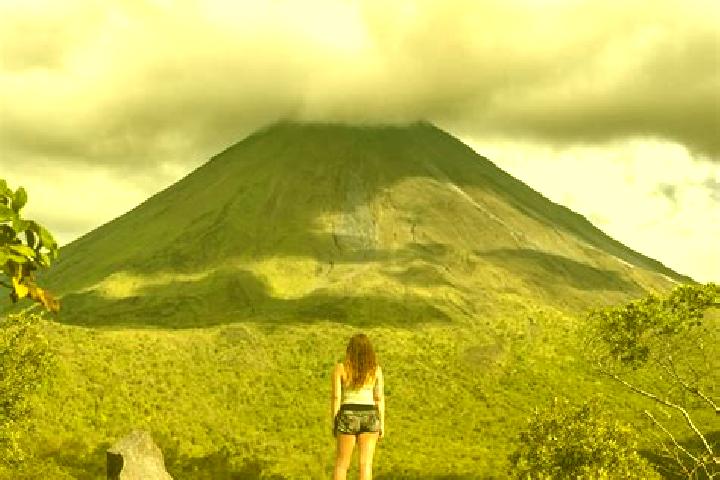 Lily, 23 — Escort in Arenal, Honduras