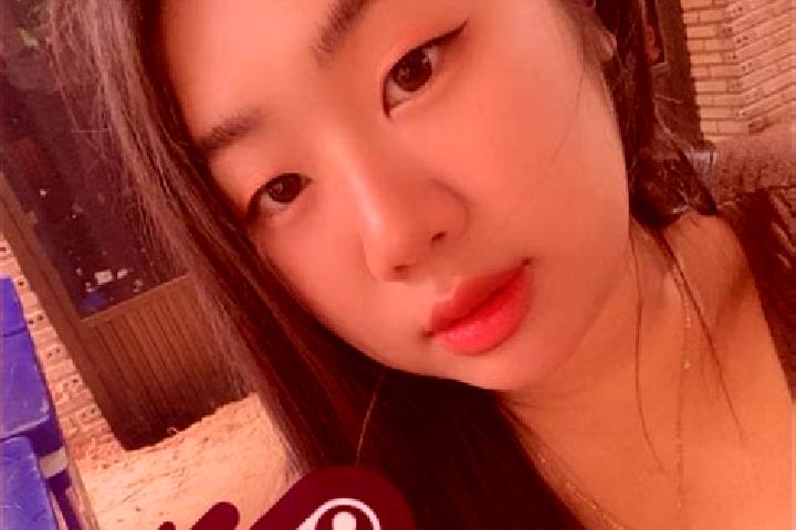 Lily, 23 — Escort in At Samat, Thailand