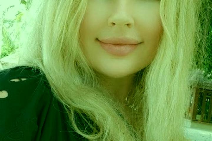 Lily, 24, a blonde dark-eyed ebony companion based in Huntingdale. Offering BDSM, Tantra, GFE. Available for incall and outcall, overnight bookings available.