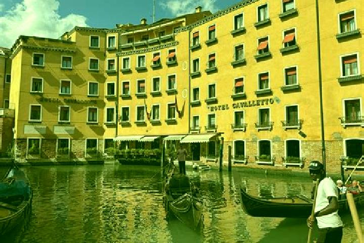 Lily, 24 — Escort in Canalello, Italy