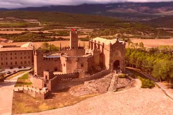 Lily, 24 — Escort in Narros del Castillo, Spain
