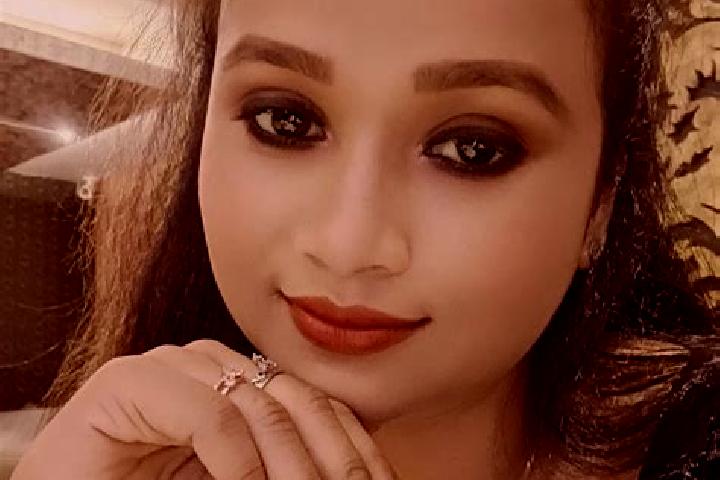 Lily, 24 — Escort in Sahapur, India