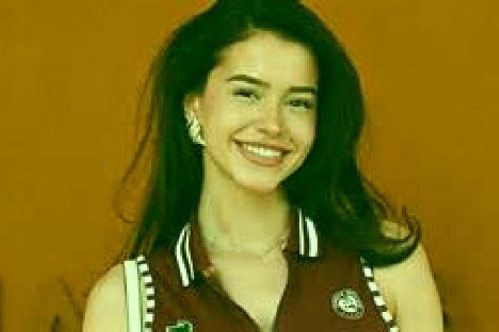 Lily, 24 — Escort in Saint-Sandoux, France