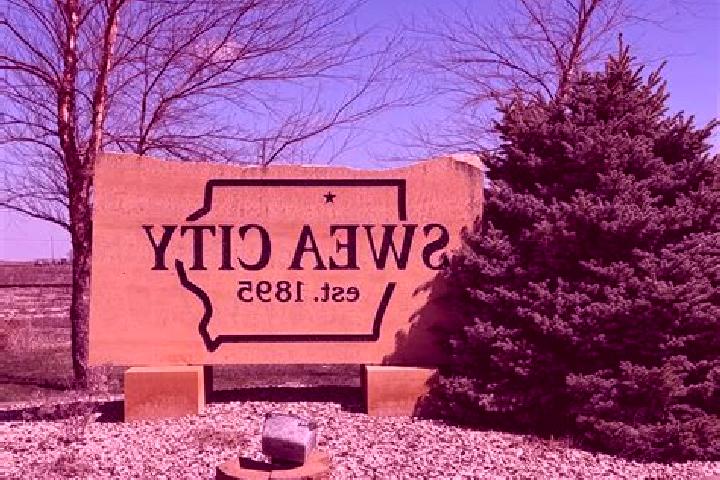 Lily, 24 — Escort in Swea City, United States