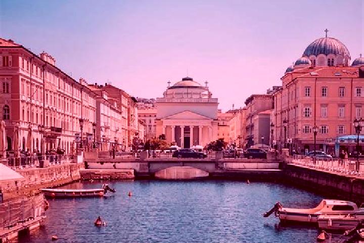 Lily, 24 — Escort in Trieste, Italy
