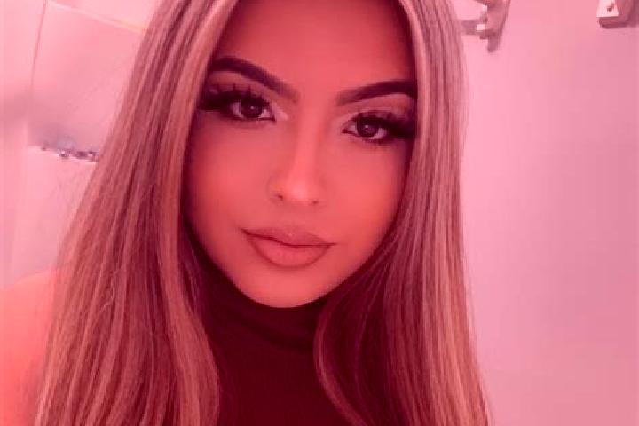Lily, 25, a blonde dark-eyed latina companion based in Braunfels. Offering 69, OWO, Couples. Available for incall and outcall, overnight bookings available.