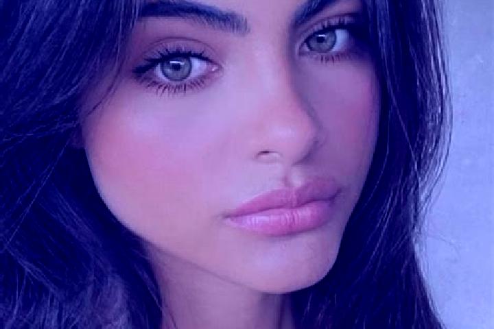 Lily, 25, a chestnut green-eyed indian companion based in Melesse. Offering A-Level, Girlfriend Experience, Couples, BDSM, Roleplay. Available for incall and...