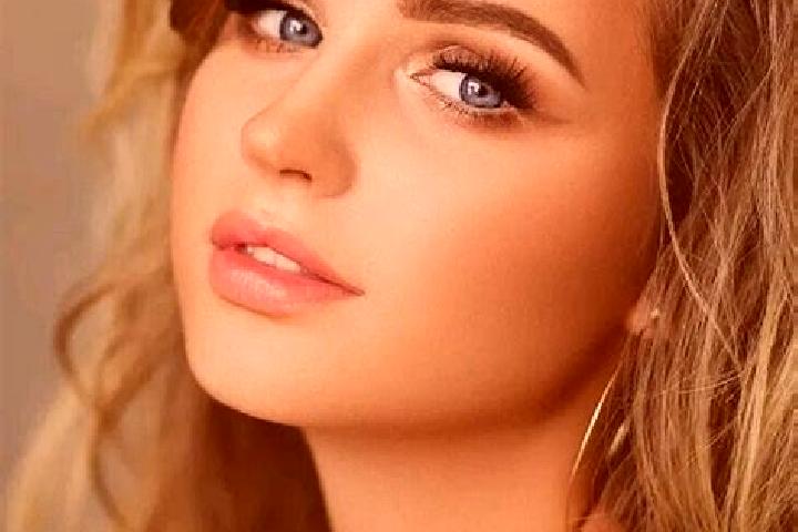 Lily, 25, a dark blonde blue-eyed slavic companion based in Karben. Offering Dinner Date, Girlfriend Experience, 69. Available for incall and outcall, day an...