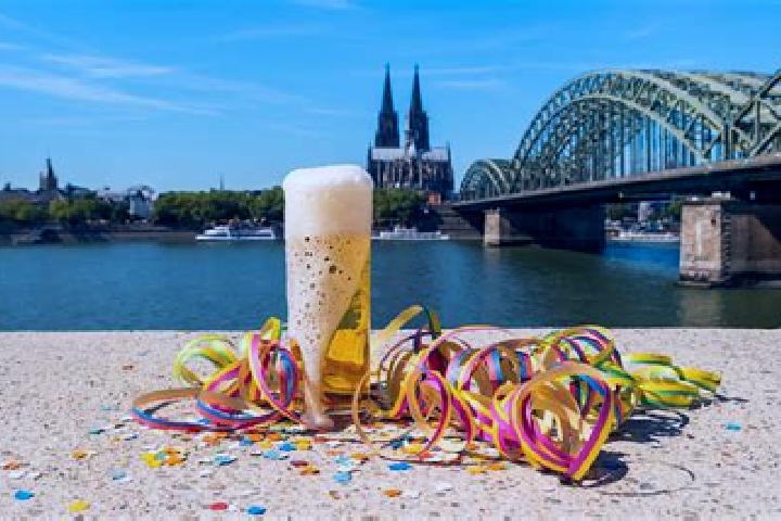 Lily, 25 — Escort in Baar-Ebenhausen, Germany
