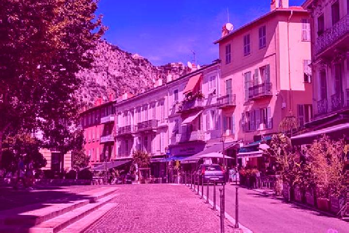 Lily, 25 — Escort in Ferriere-sur-Beaulieu, France