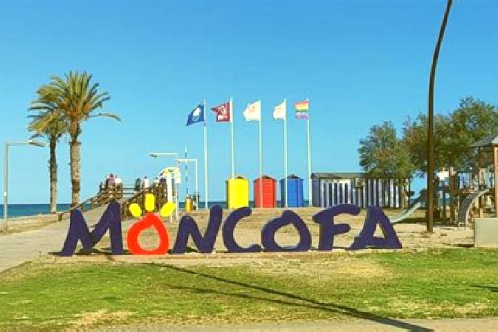 Lily, 25 — Escort in Moncofa, Spain