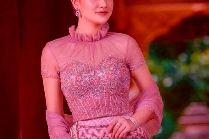 Lily, 25 — Escort in Myo Thit Ka, Myanmar