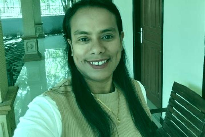 Lily, 25 — Escort in Soe, Indonesia