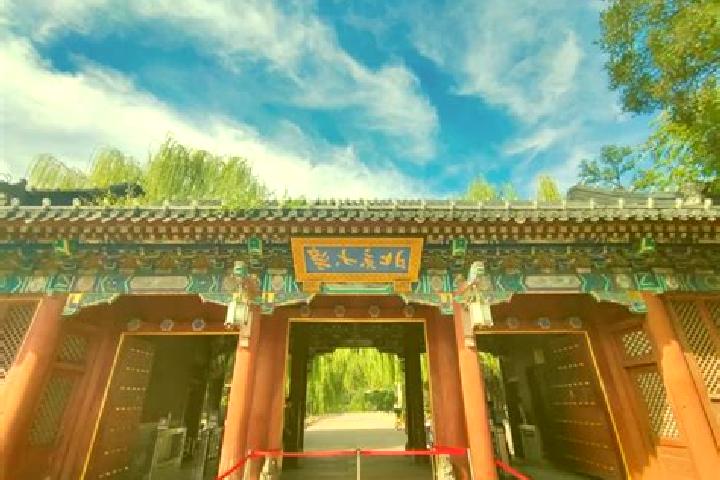 Lily, 25 — Escort in Yuanhua, China