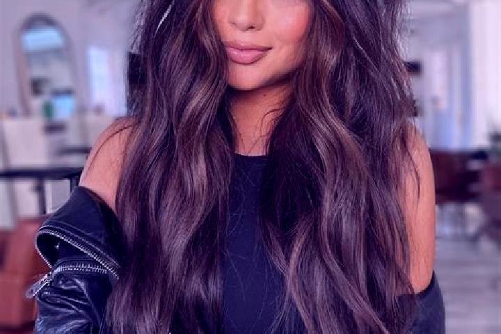 Lily, 26, a brunette dark-eyed mixed companion based in Pallarenda. Offering GFE, Massage, Overnight, Domination. Available for incall and outcall, overnight...