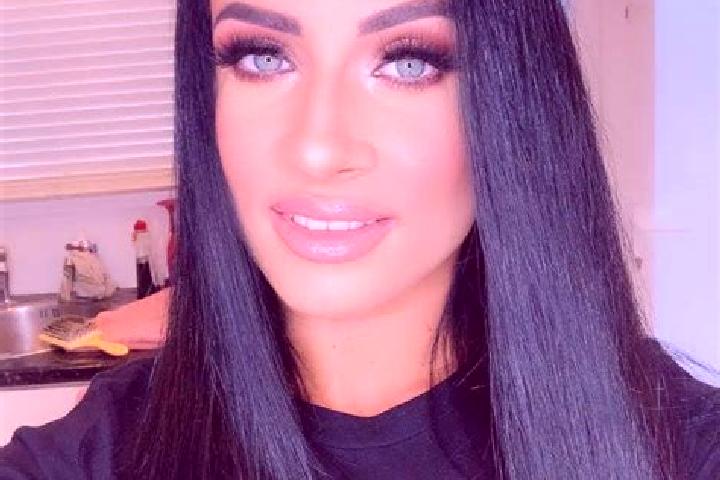 Lily, 26, a brunette dark-eyed slavic companion based in Sehit Nusretbey. Offering OWO, Girlfriend Experience, 69, GFE, Erotic Massage. Available for incall ...