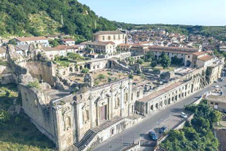 Lily, 26 — Escort in San Costantino Calabro, Italy