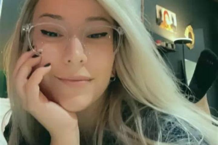 Lily, 27, a blonde grey-eyed mediterranean companion based in Creys-Mepieu. Offering Roleplay, OWO, A-Level, Girlfriend Experience. Available for incall and ...
