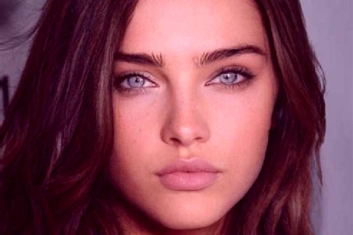 Lily, 27, a brunette blue-eyed middle eastern companion based in Dockweiler. Offering Tantra, Erotic Massage, Striptease, Domination. Available for incall an...