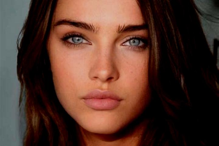 Lily, 27, a brunette grey-eyed european companion based in Qilin. Offering OWO, Party Girl, Striptease, Deep French Kissing, CIM. Available for incall and ou...