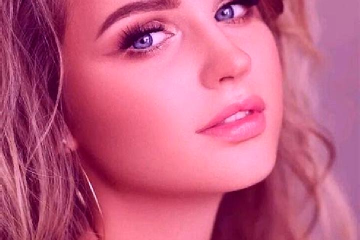 Lily, 27, a dark blonde blue-eyed ebony companion based in Melsele. Offering Couples, A-Level, Fetish, Travel Companion. Available for incall and outcall, da...