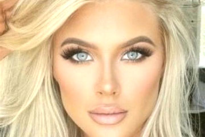 Lily, 27, a platinum blonde hazel-eyed asian companion based in Circoiscrizione III. Offering Massage, Erotic Massage, 69, Domination. Available for incall a...