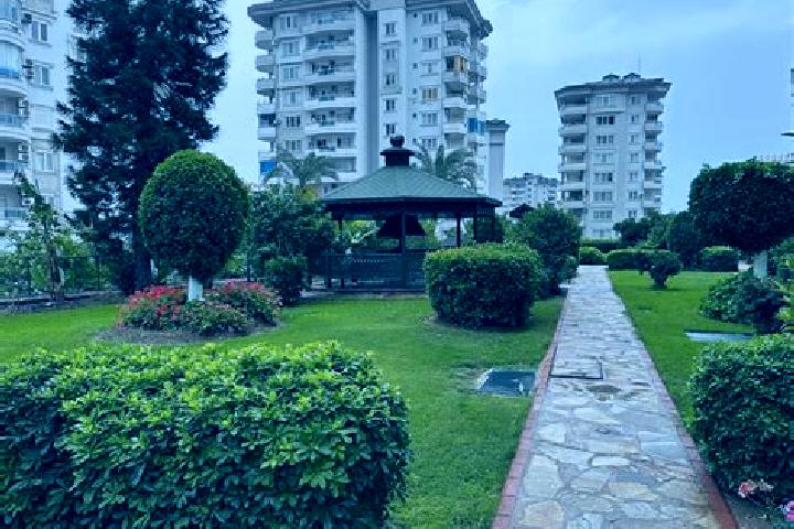 Lily, 27 — Escort in Cikcilli, Turkey