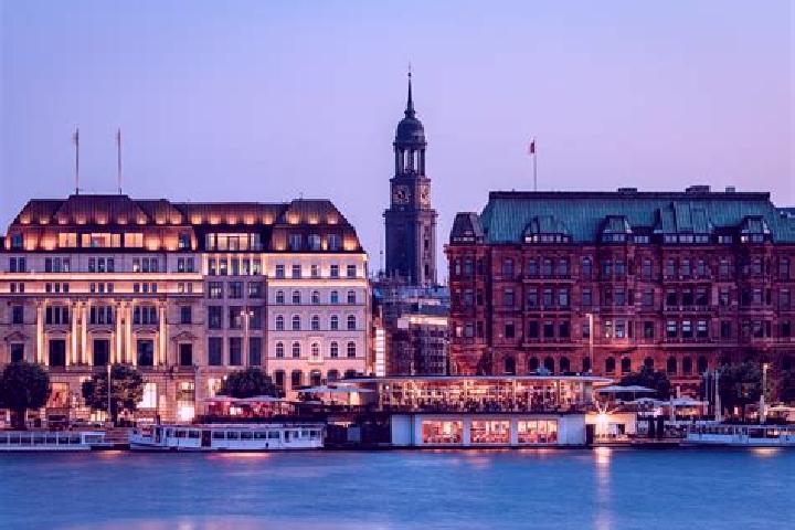 Lily, 27 — Escort in Raevlanda, Sweden