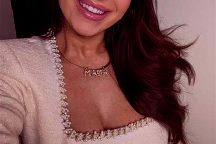 Lily, 27 — Escort in Sinclair, Australia