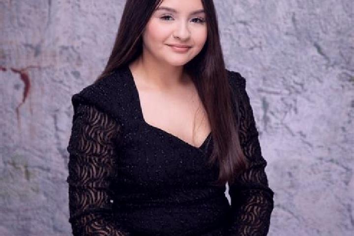 Lily, 28 — Escort in Barron, United States