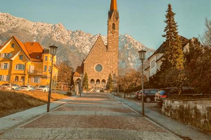 Lily, 28 — Escort in Bludenz, Austria